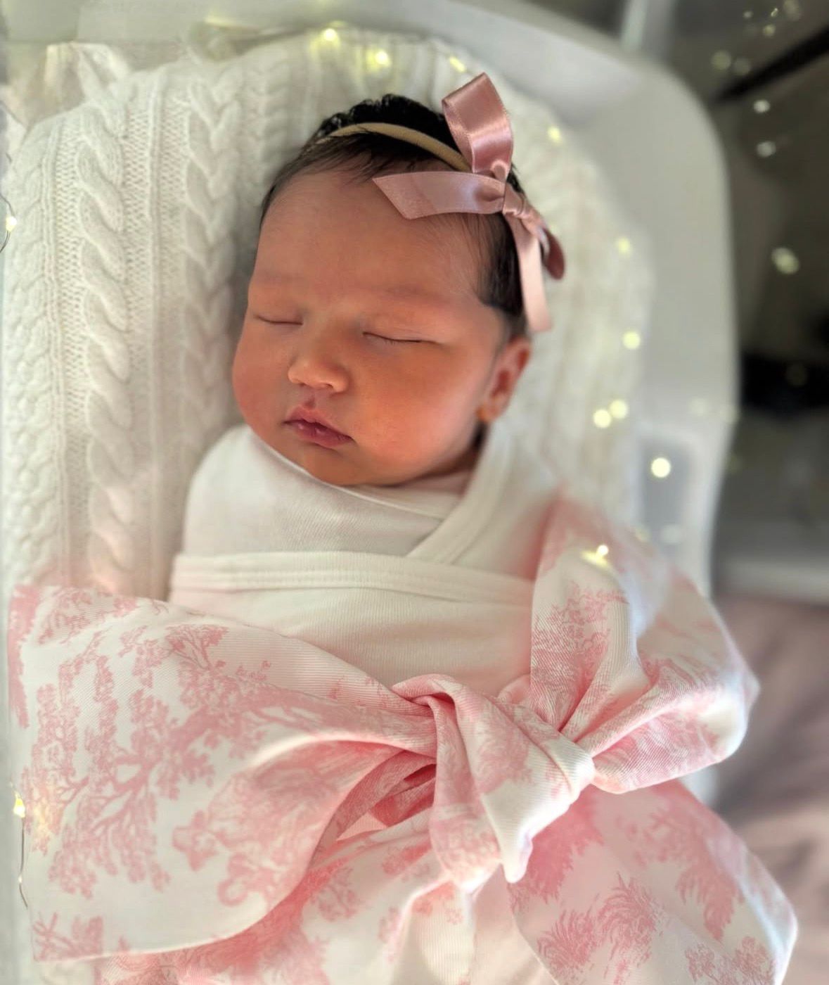 Nace Vail, la sexta hija de Amelia Vega y Al Horford