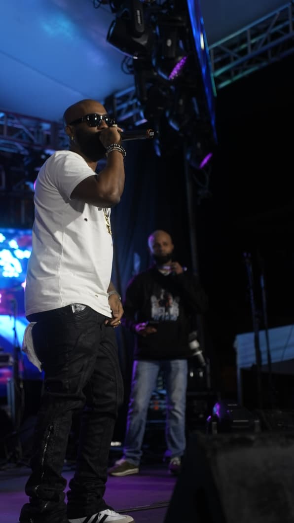 El Fother activa al público de Herrera con una presentación explosiva en el Concierto Reconocidos en Navidad