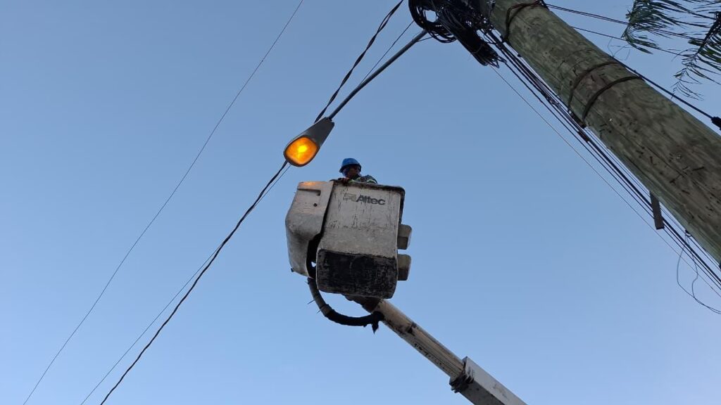 Edenorte despliega operativo de iluminación navideña en el Cibao | 9 | Edenorte despliega operativo de iluminación navideña en el Cibao - Noticias de hoy en República Dominicana | De Último Minuto