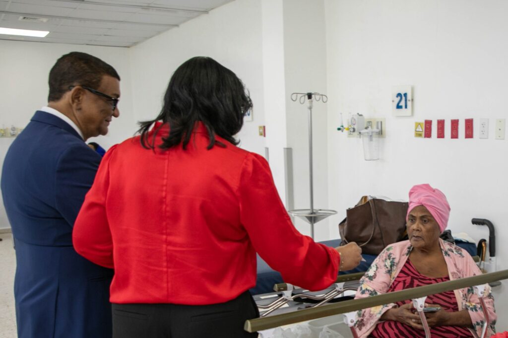 Gabinete de Política Social inicia la Brisita Navideña en hospitales y patronatos del país - Noticias de hoy en República Dominicana | De Último Minuto