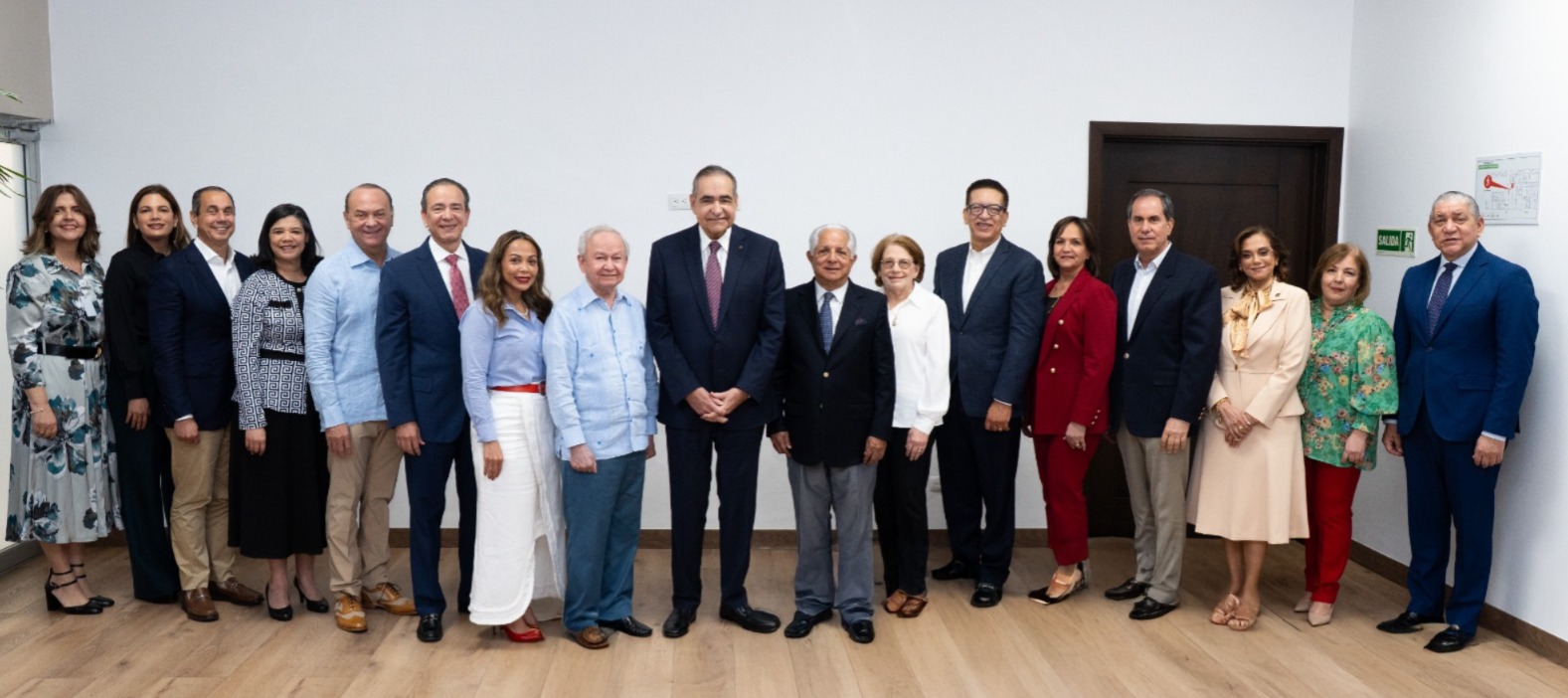 Castaños Guzmán es reelecto como pte. del patronato del Hospital General de la Plaza de la Salud