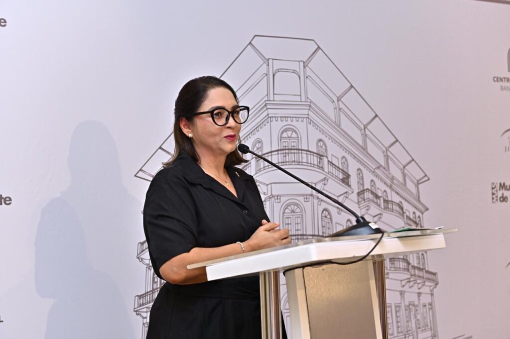 Centro Cultural Banreservas Santiago inaugura sus primeras exposiciones con obras de Domingo Batista y artistas cibaeños - Noticias de hoy en República Dominicana | De Último Minuto