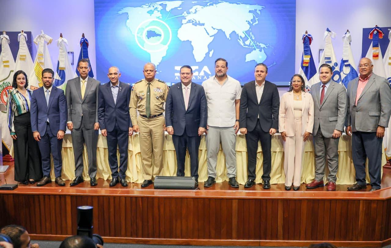 DGA firma acuerdo con 10 instituciones para acelerar aún más el despacho de contenedores