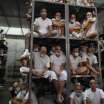 El Salvador impone condenas de hasta mil años a pandilleros