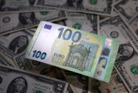 Así se cotizan el dólar, el euro y los combustibles hoy en RD