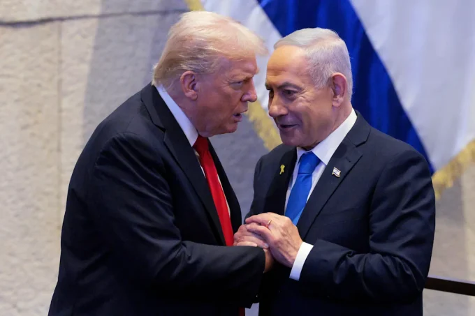Trump insta a Israel a no entorpecer la transformación de Siria en un "Estado próspero"