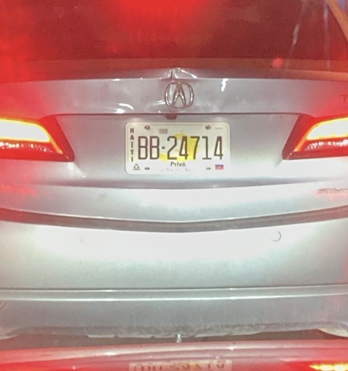 Crece la circulación de vehículos con placas haitianas en Bávaro, Verón y Punta Cana