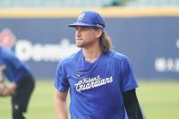 Toros anuncian contratación de lanzador abridor Aaron Leasher