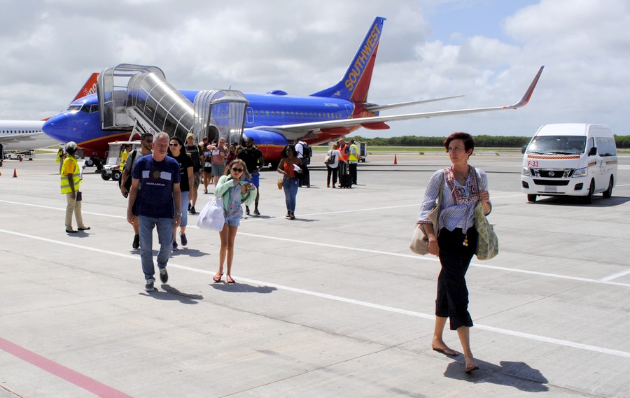 Punta Cana rompe récord con casi 900 vuelos en una semana