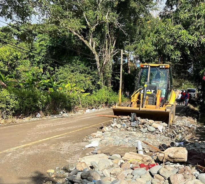 Gobierno dispone asistencia y todo el apoyo frente a emergencia por rotura de tubería en acueducto de Cibao Central