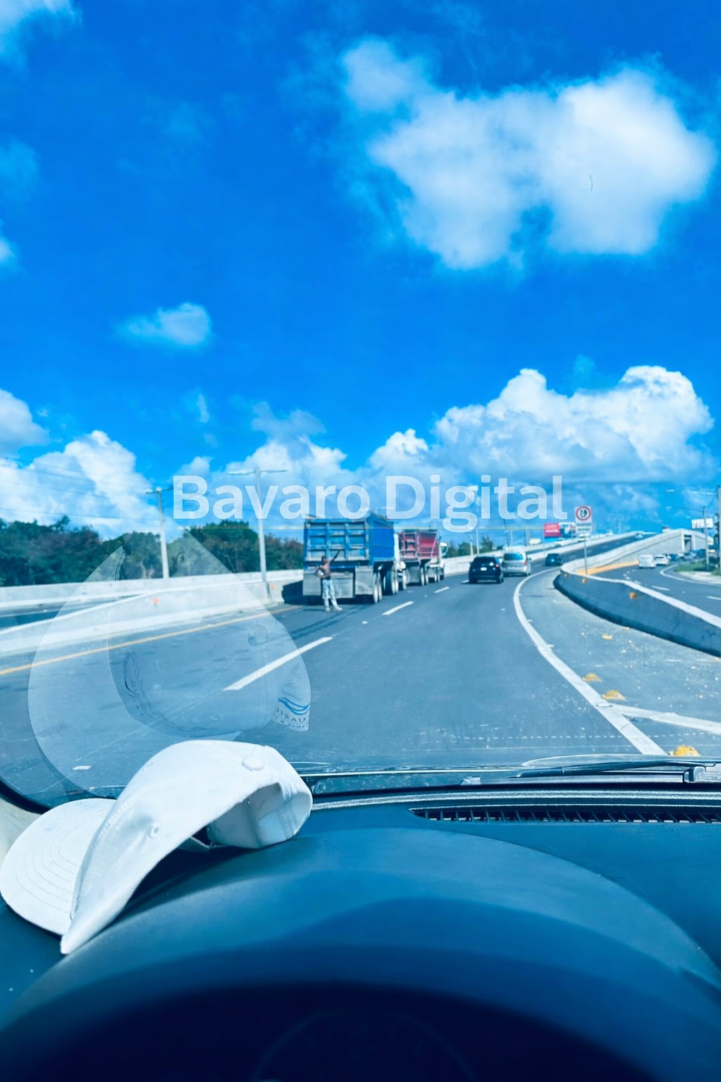 Camión averiado en elevado de Punta Cana reabre debate por tránsito de vehículos pesados