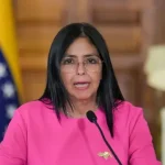 Trump advierte a Delcy Rodríguez de que si no actúa bien acabará peor que Maduro