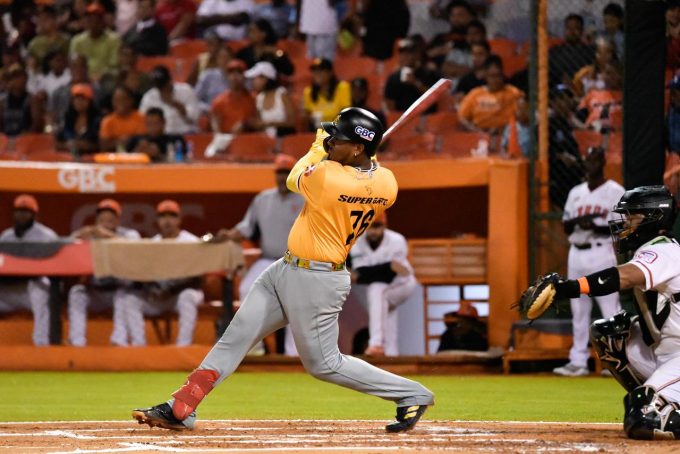 Alberto Rodríguez se corona »Novato del Año» en LIDOM 2025-2026