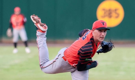 Aaron Sánchez es elegido Lanzador del Año en LINDOM