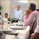 En encuentro con la prensa Rafael Castillo da señales de que será candidato a alcalde por la FP