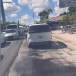 Trabajos viales provocan congestión vehicular en avenida España, Bávaro