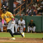 Las Águilas vencen 6-2 a Los Toros en La Romana