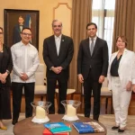Presidente Abinader recibe a Michel Camilo y autoridades de Berklee College of Music