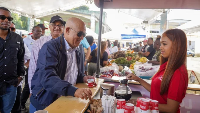 INESPRE impactó a más de 1.1 millones de familias con la Brisita Navideña y programas de acceso a alimentos