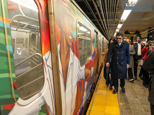 Ministro de Turismo lanza la nueva ruta promocional en la Línea A del tren en Nueva York