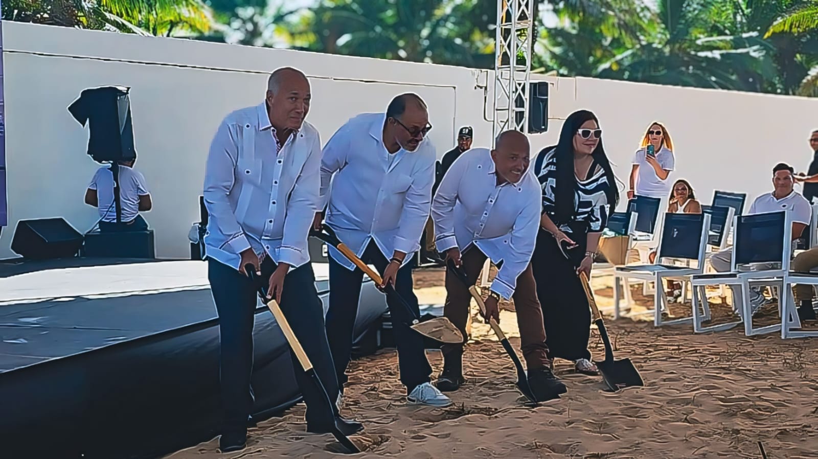 Inicia oficialmente el proyecto Ocean Paradise con su primer picazo en Uvero Alto