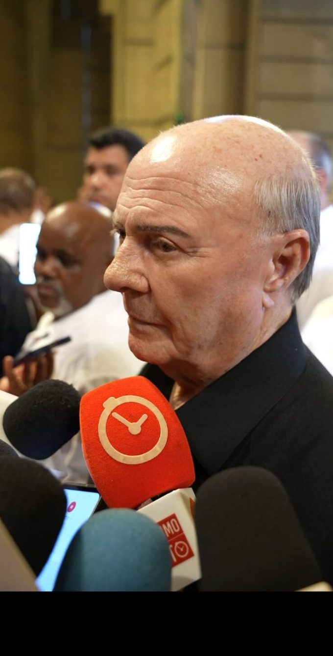 “Tan hablando disparates”, afirma Hipólito Mejía sobre rumores de irregularidades en el Banco Agrícola