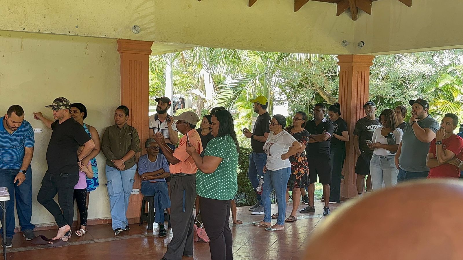 CAASD va a la comunidad y adelanta inicio trabajos rehabilitación tanque Juan Rafael