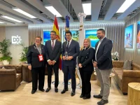 ADOPETUR y OPETUR distinguen al ministro de Turismo David Collado durante FITUR 2026