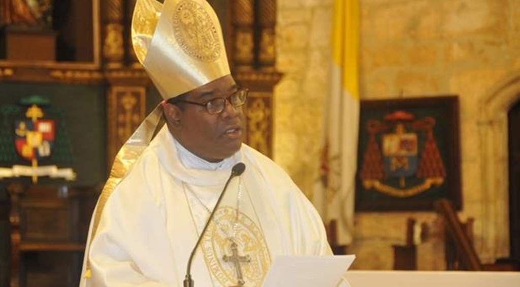 Obispo de La Altagracia asegura »RD está Preparado para una Presidenta»