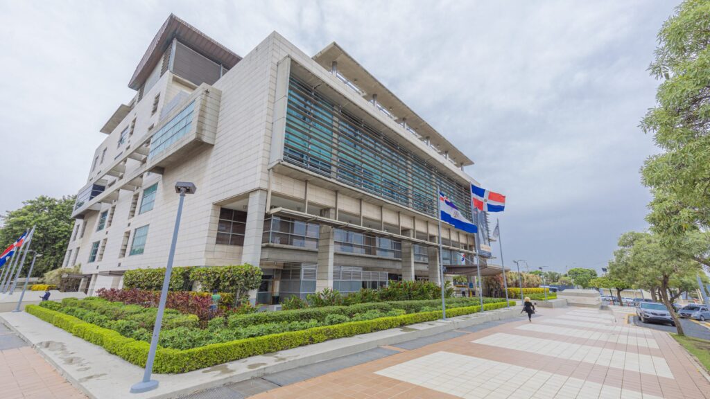 Solicitan prisión preventiva contra hombre vinculado al asesinato de dos cobradores en Santiago