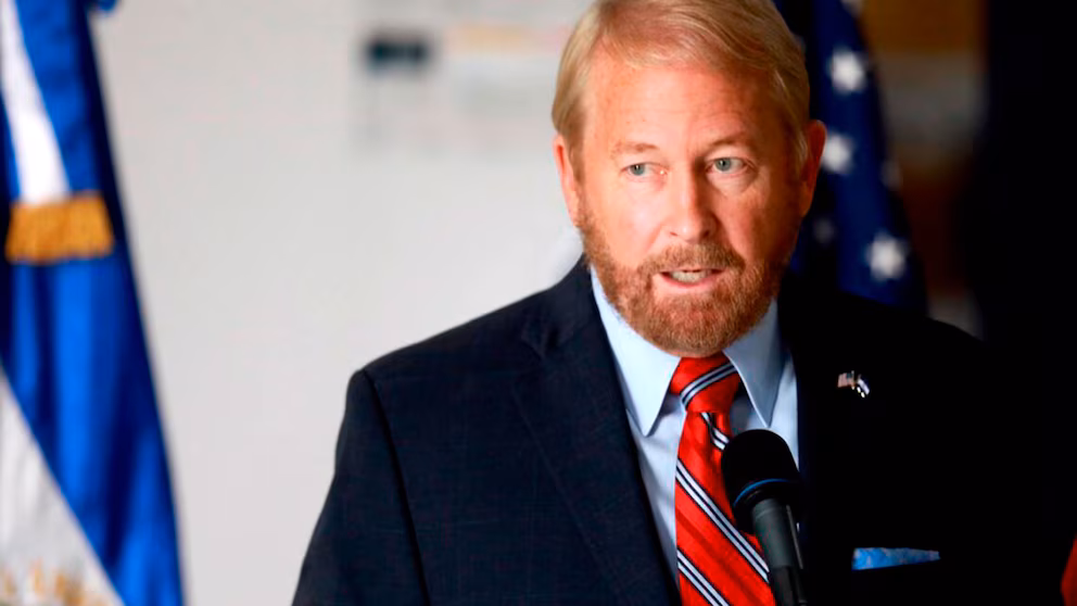 Embajador de EEUU felicita a Claudia Sheinbaum por la actuación de México en la operación contra “El Mencho”