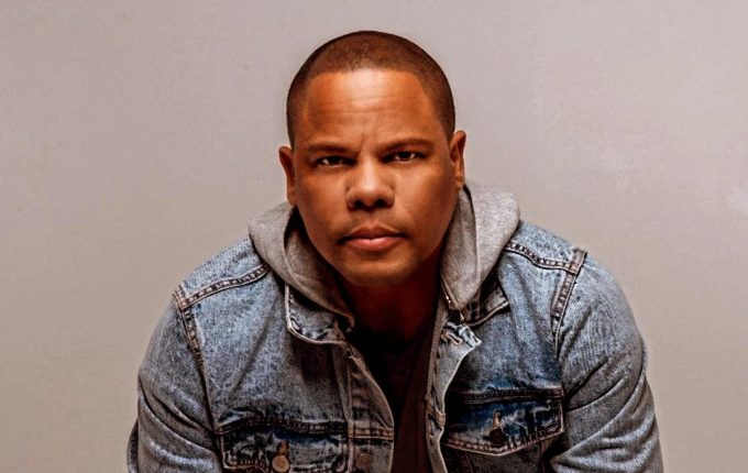 Raúl Acosta celebra 30 años de carrera musical con gira nacional