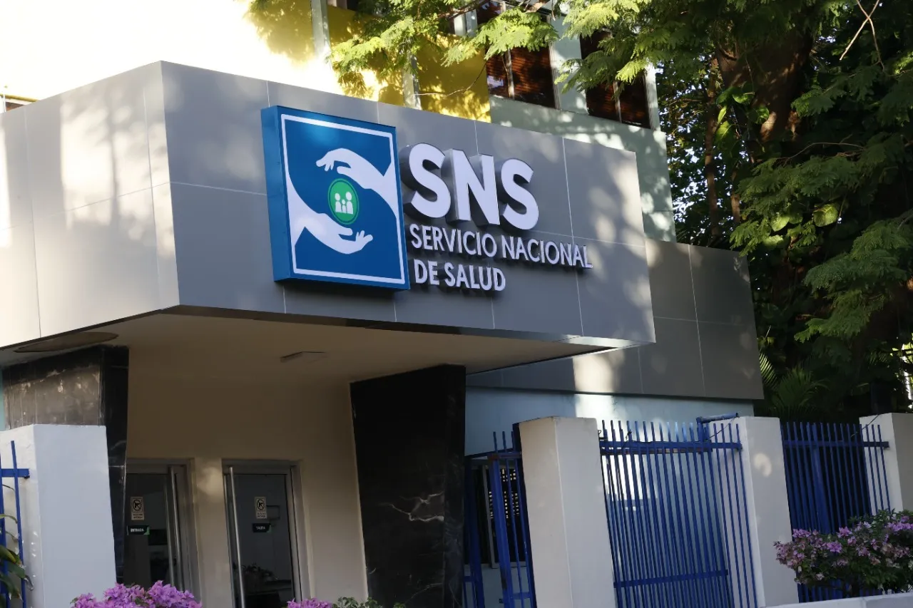 Director del SNS anuncia para este fin de semana incorporación de 30 camas adicionales para salud mental en seis hospitales provinciales