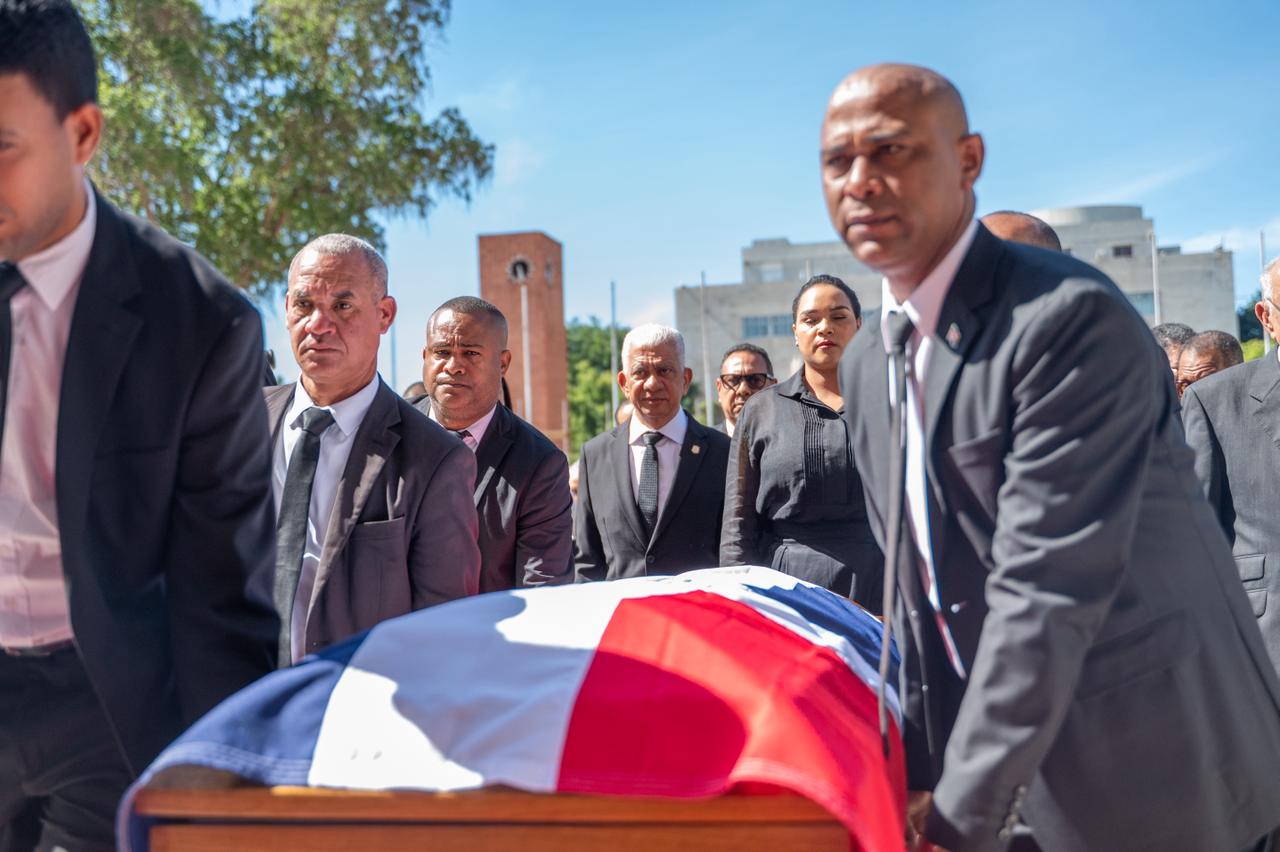Congreso Nacional rinde tributo y da último adiós al Ingeniero Ramón Alburquerque, expresidente de la Cámara Alta