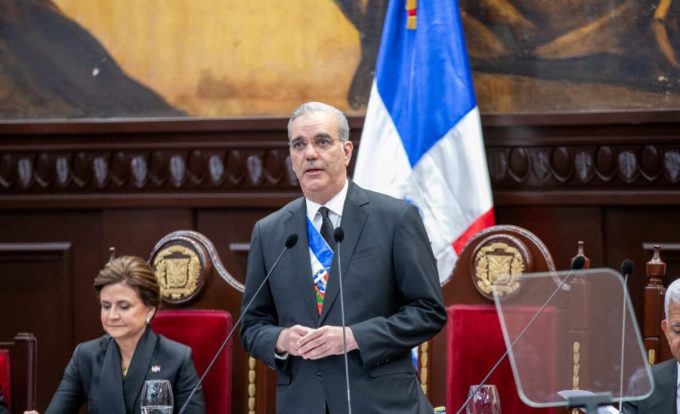 Abinader rompe su propio récord del discurso más largo