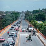 Cuatro heridos y un desaparecido tras accidente en el puente Jacinto Peynado