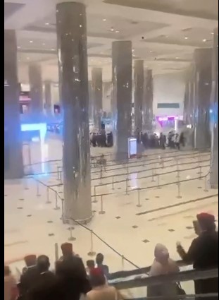 Reportan que el aeropuerto de Dubái fue atacado por dron iraní