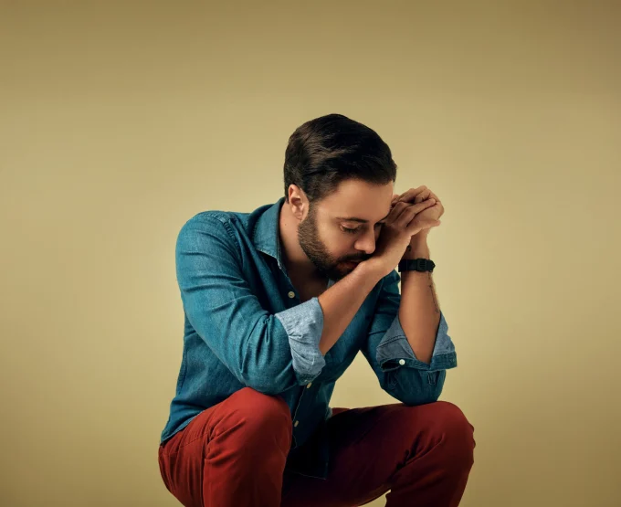 Cantante Edward Cruz buscar aportar al merengue con “Pa’ no pensarte nunca más”