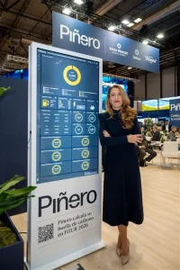 Piñero evalúa su huella de carbono en FITUR 2026 y recibe reconocimiento de Stand Sostenible