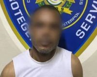 Detienen hombre acusado de golpear a su padre envejeciente en La Romana