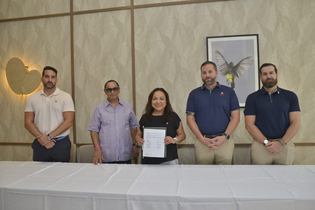 RIU capacita 760 colaboradores contra explotación infantil en RD