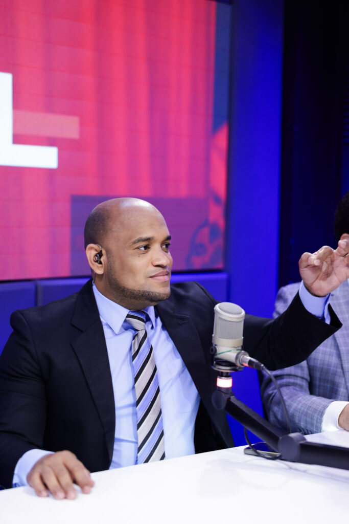 Jonatan Familia afirma Francisco Javier será candidato del PLD y que Abel Martínez "no tiene con qué pagarle al partido"