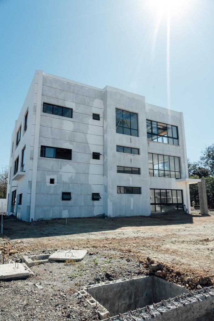 Abinader y MIVHED supervisan recinto UASD Santiago Rodríguez que beneficiará más de 1000 estudiantes | 5 | Abinader y MIVHED supervisan recinto UASD Santiago Rodríguez que beneficiará más de 1000 estudiantes - Noticias de hoy en República Dominicana | De Último Minuto