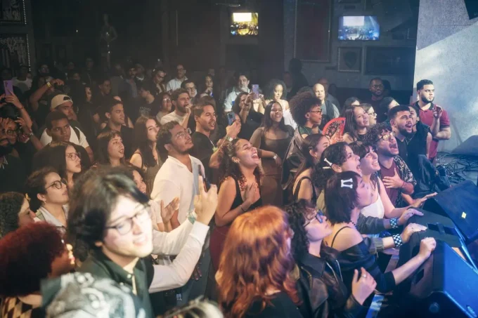 Realizan final de competencia de música El Spotlight; ganadores van a Isle Of Light 2026