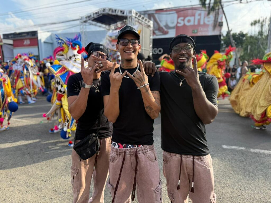 Miles de personas disfrutan del Carnaval Vegano en su primer domingo | 2 | Miles de personas disfrutan del Carnaval Vegano en su primer domingo - Noticias de hoy en República Dominicana | De Último Minuto