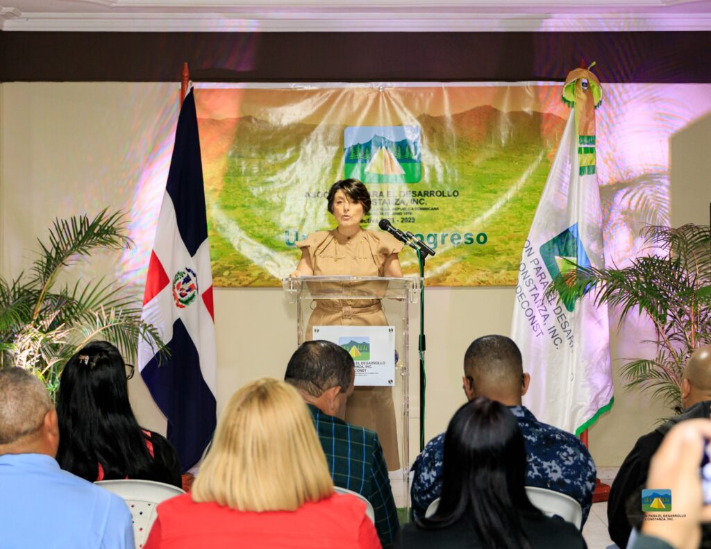 Juramentan directiva Asociación para el Desarrollo de Constanza 2025 - 2027 | 5 | Juramentan directiva Asociación para el Desarrollo de Constanza 2025 - 2027 - Noticias de hoy en República Dominicana | De Último Minuto