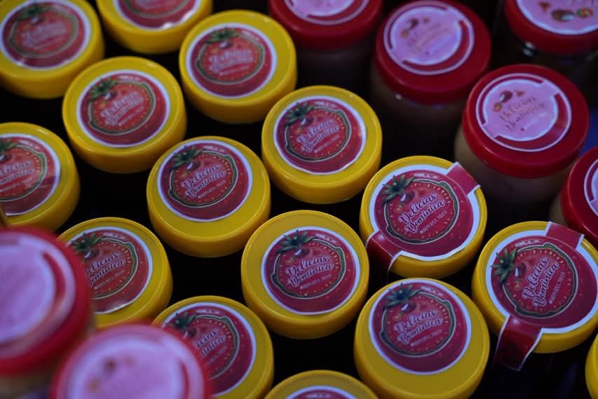 Ministro de Industria y Comercio respalda a mipymes en la Feria del Tomate en Azua | 14 | Ministro de Industria y Comercio respalda a mipymes en la Feria del Tomate en Azua - Noticias de hoy en República Dominicana | De Último Minuto