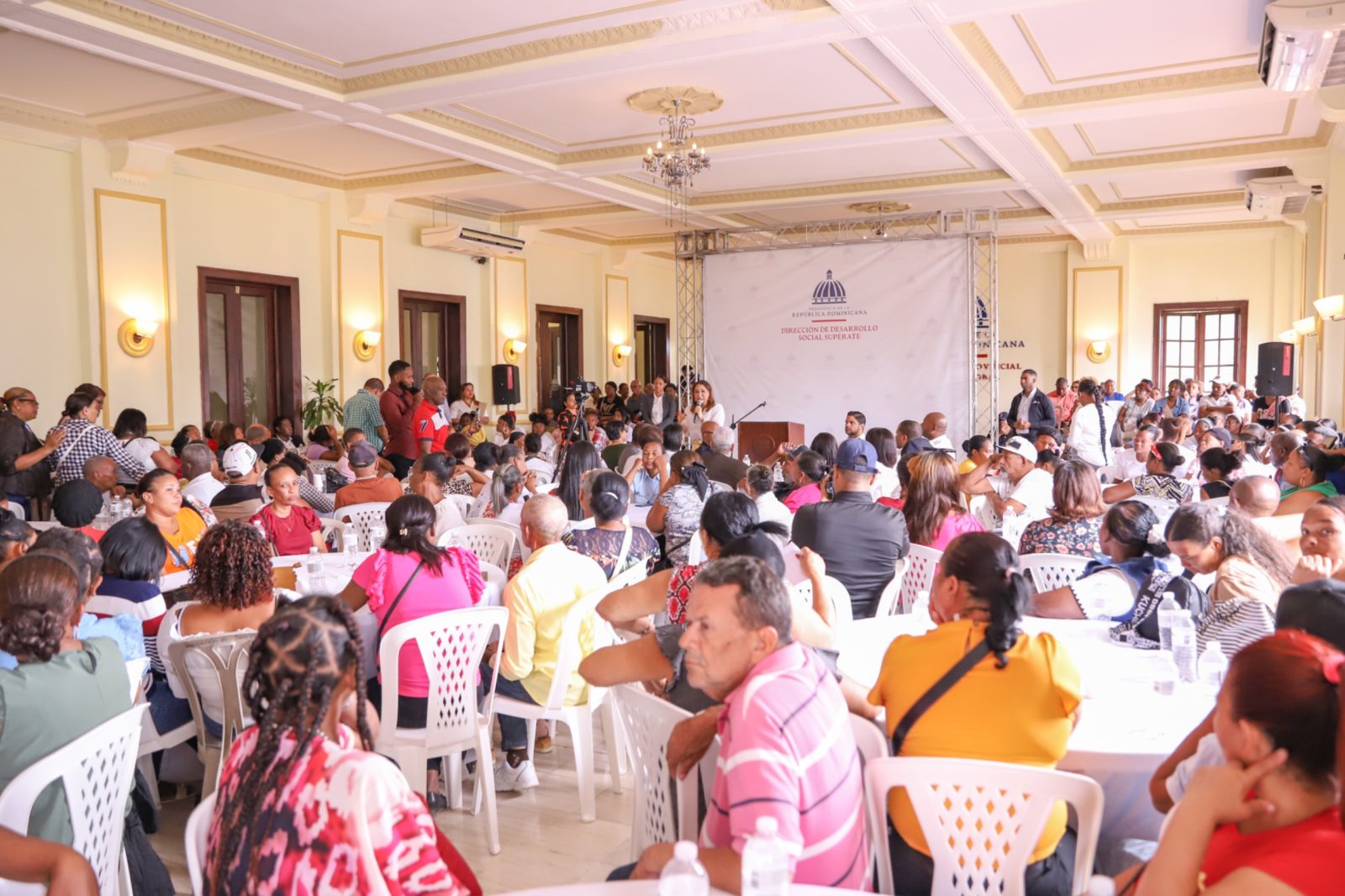 Supérate realiza encuentros en la región sur con 1,800 familias beneficiarias de programas sociales