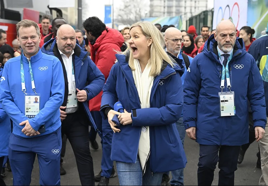 La presidenta del COI pide «mantener el deporte como un territorio neutral»