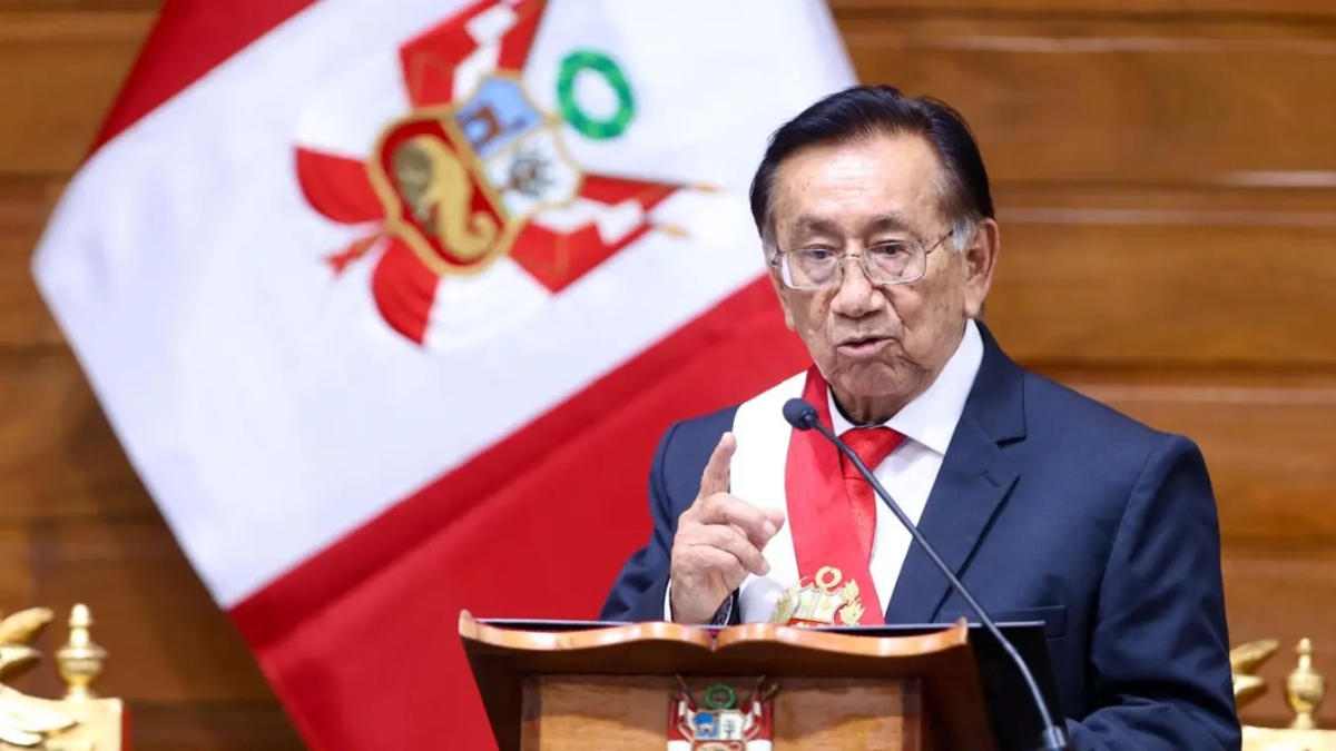 Presidente de Perú reafirma en postura de que sexo a temprana edad ayuda a las mujeres